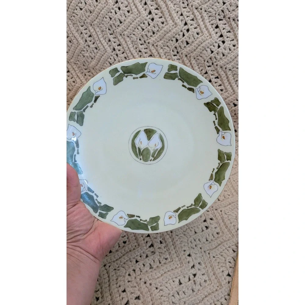 Vintage Hand Painted Calla Lily Ceramic Plate Art Nouveau Floral Decorative 8in